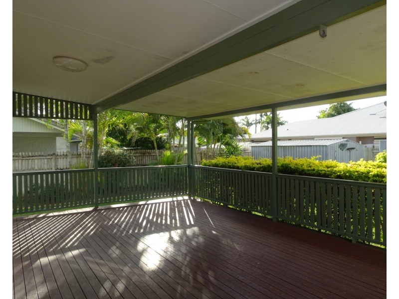 1 Raven Court, Kelso QLD 4815