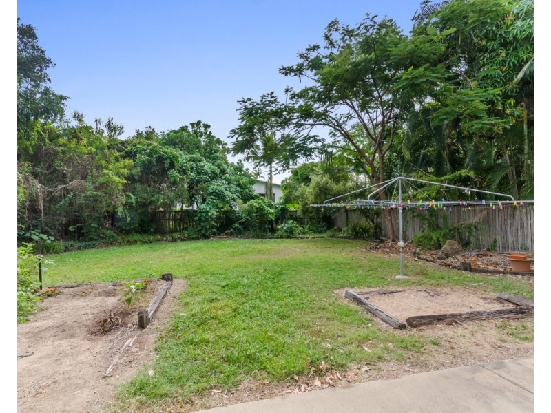 61 Armstrong Street, Hermit Park QLD 4812