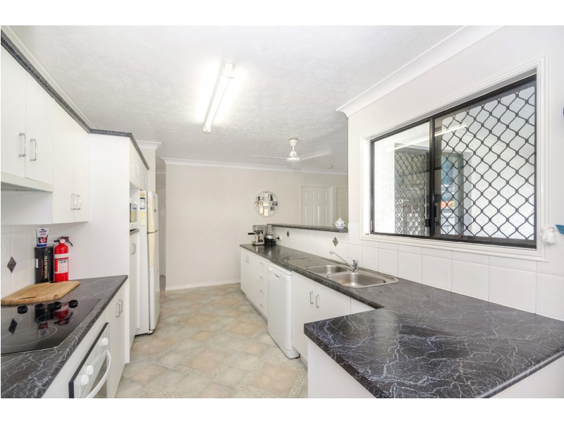 19  Squires Crescent, Kirwan QLD 4817