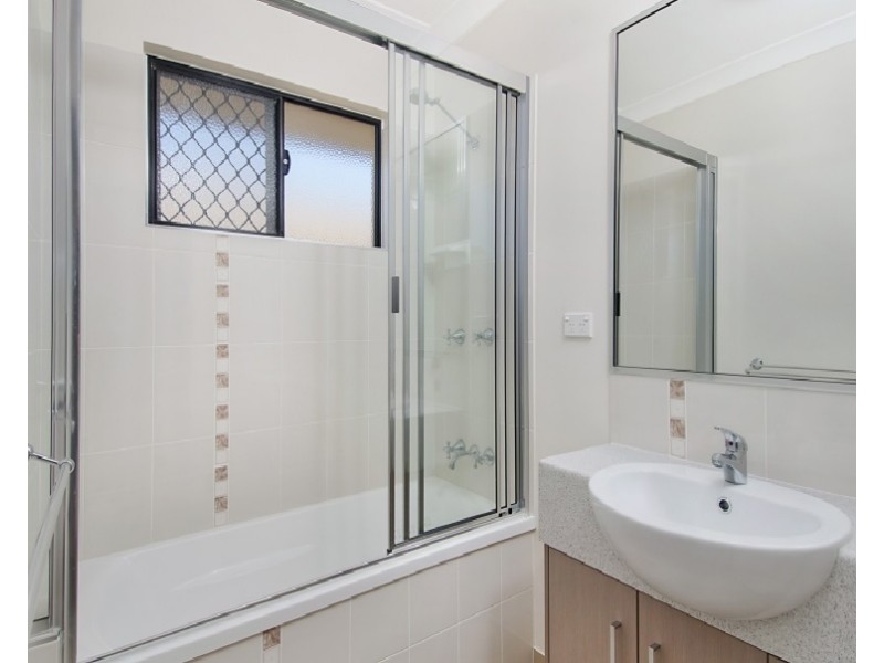 29 Currawinya Court, Bushland Beach QLD 4818