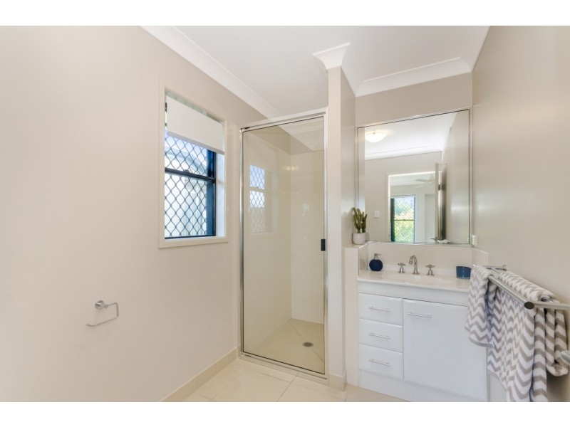 9 Kahana Avenue, Burdell QLD 4818