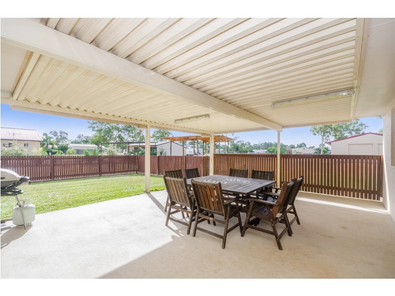 10 Loriston Road, Mount Low QLD 4818