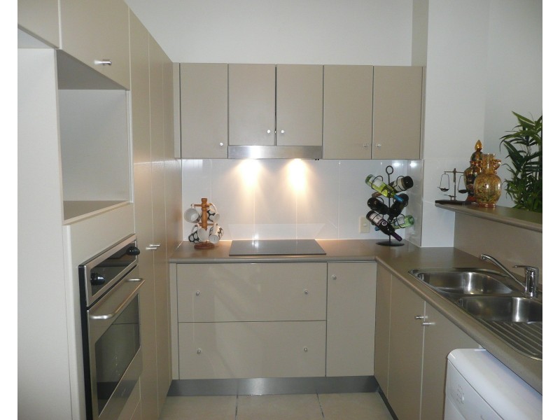 6/16-22 Martinez Avenue, West End QLD 4810