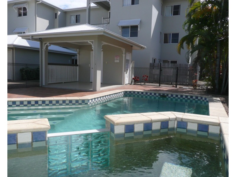 6/16-22 Martinez Avenue, West End QLD 4810