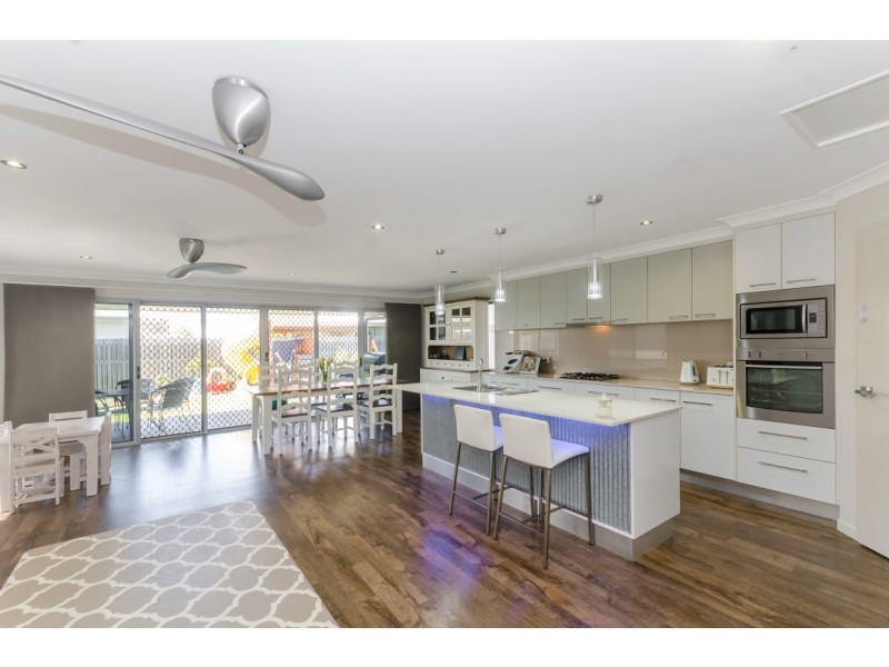 15 Saba Street, Burdell QLD 4818