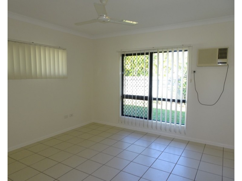 27  Aird Ave, Kirwan QLD 4817