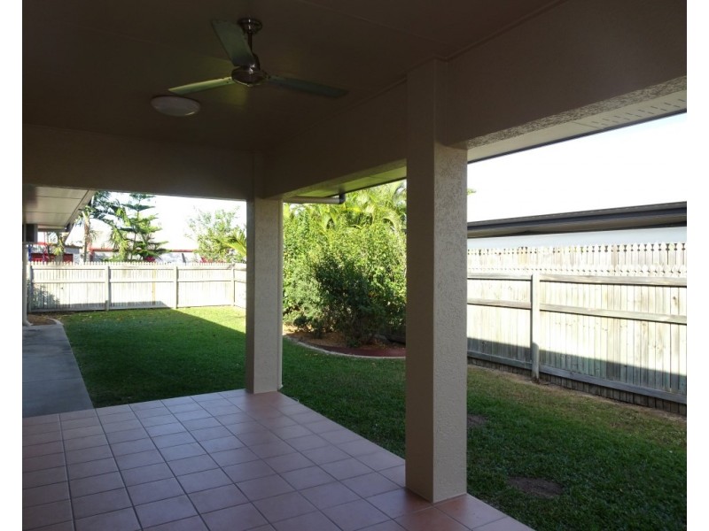 27  Aird Ave, Kirwan QLD 4817