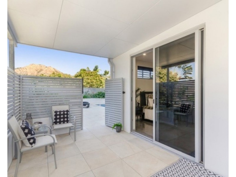 1/62  The Strand, North Ward QLD 4810