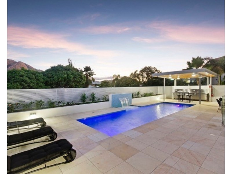 1/62  The Strand, North Ward QLD 4810