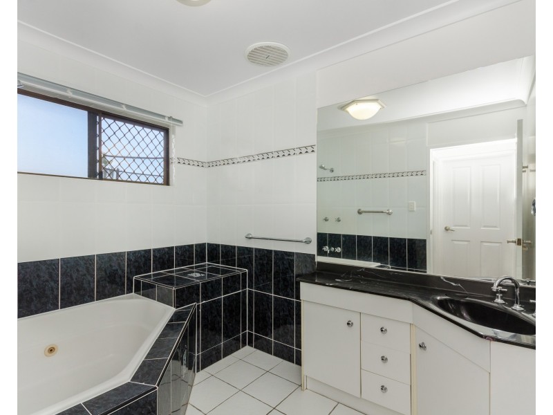 20 Huntington Court, Kirwan QLD 4817