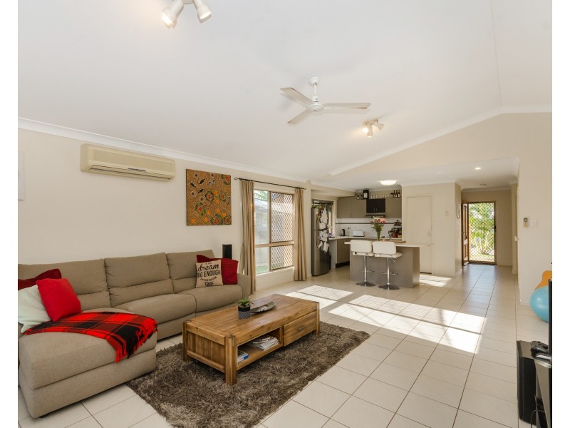 12 Chichester Avenue, Kirwan QLD 4817