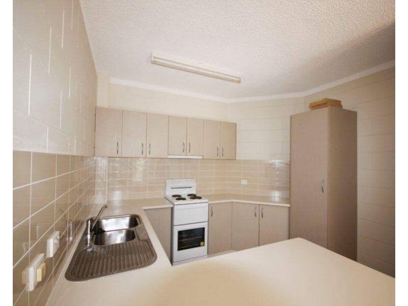 28/16  Old Common Road, Belgian Gardens QLD 4810