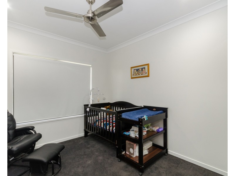 11 Friday Avenue, Burdell QLD 4818