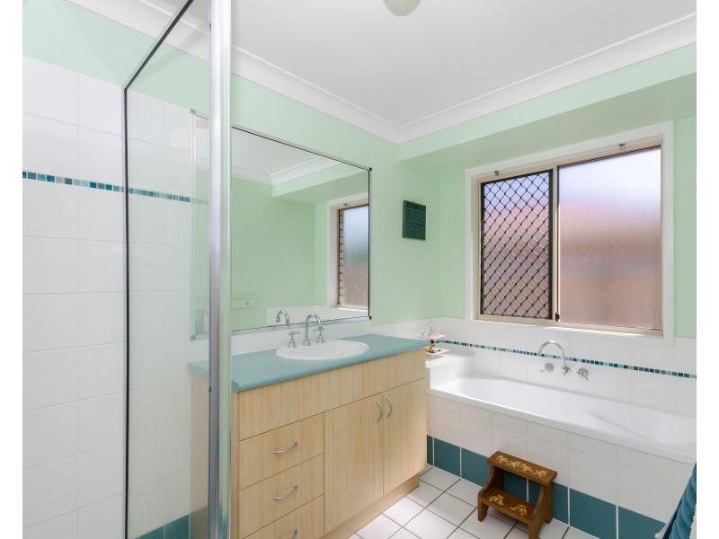 125 Greenwood Drive, Kirwan QLD 4817