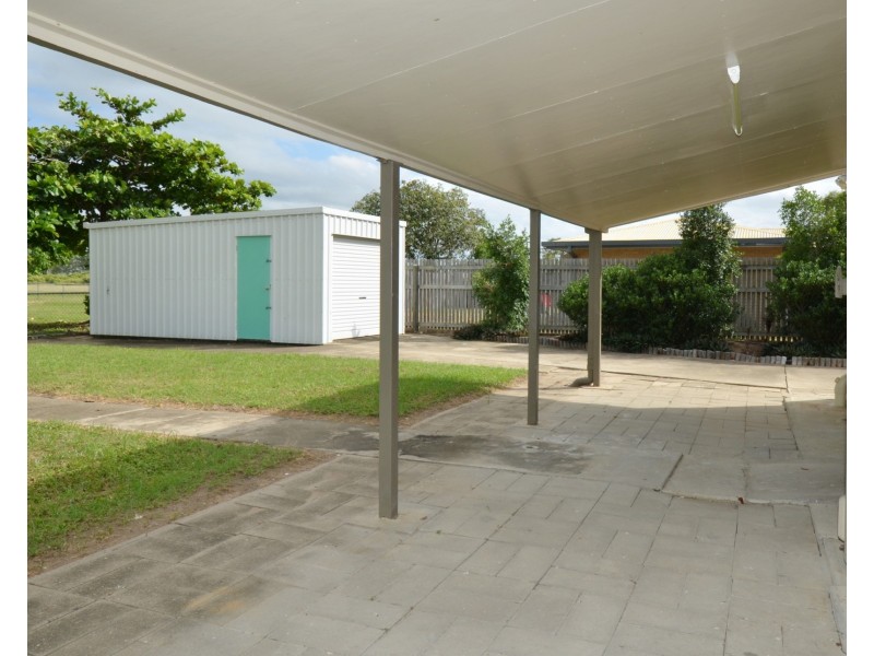 17 Saltbush Boulevard, Rasmussen QLD 4815