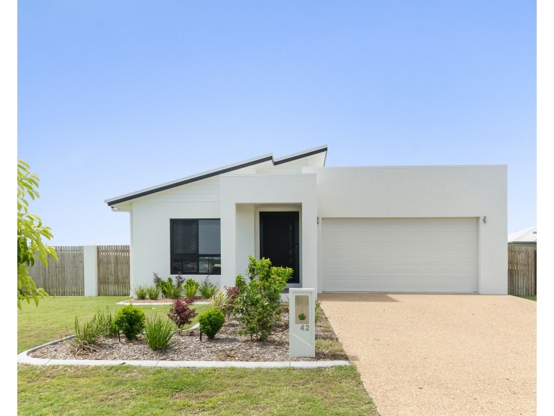 42 Barklya Street, Mount Low QLD 4818