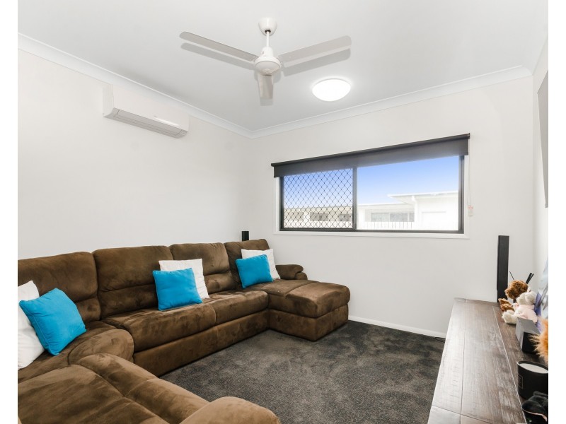 42 Barklya Street, Mount Low QLD 4818