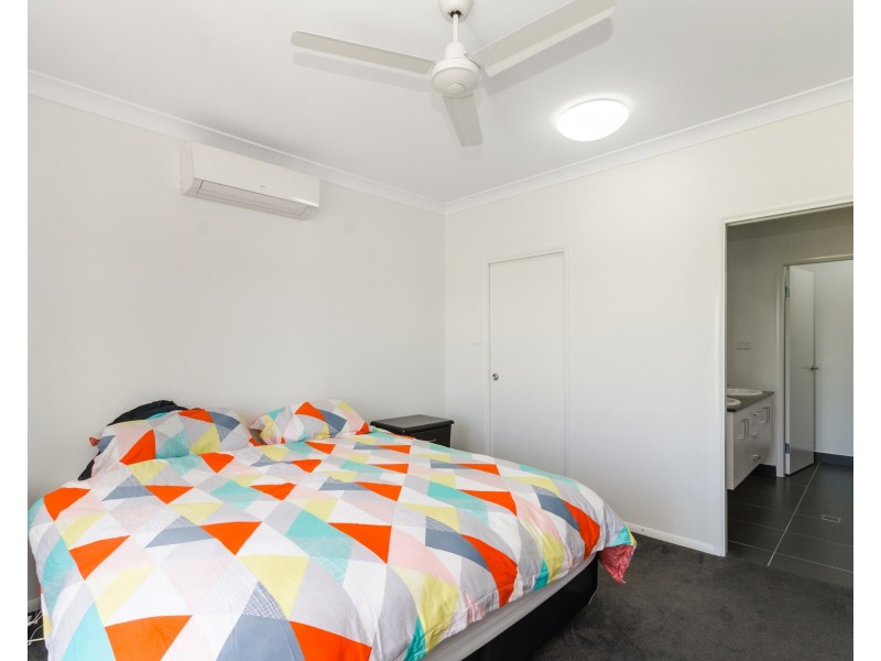 42 Barklya Street, Mount Low QLD 4818