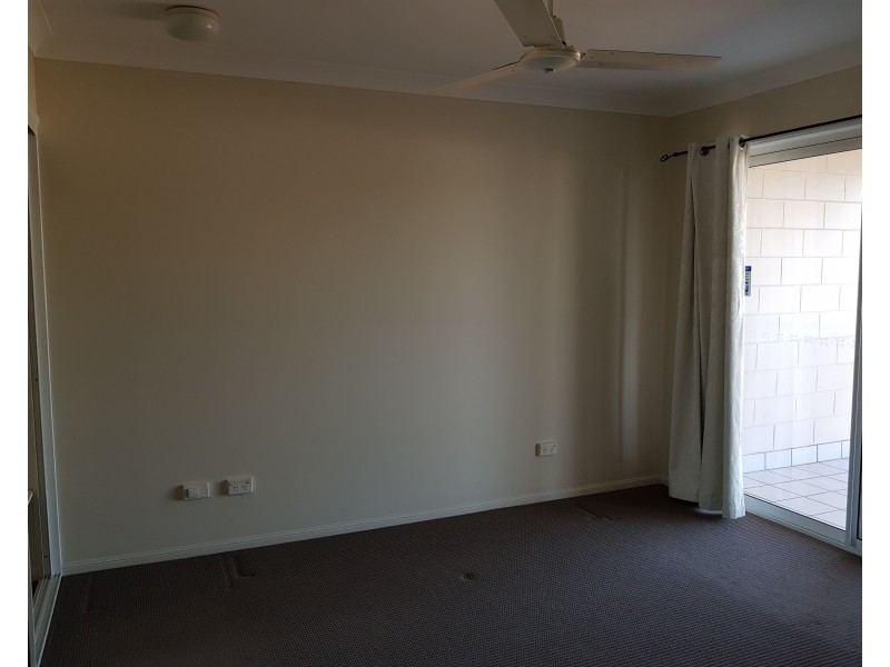 4/11 Second Avenue, Railway Estate QLD 4810