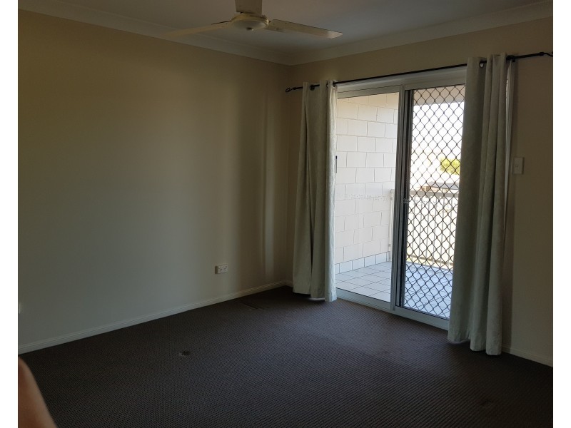 4/11 Second Avenue, Railway Estate QLD 4810