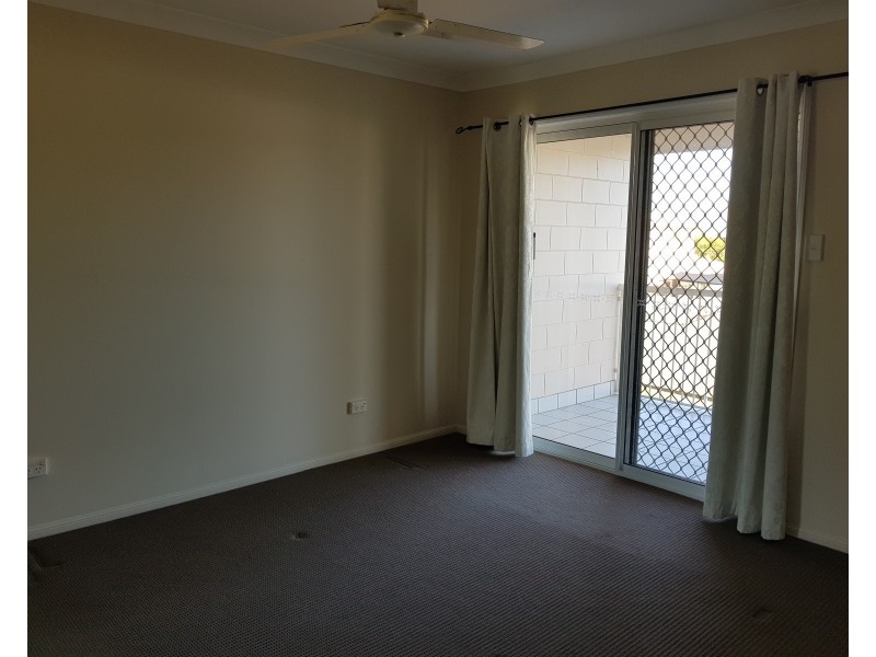 4/11 Second Avenue, Railway Estate QLD 4810