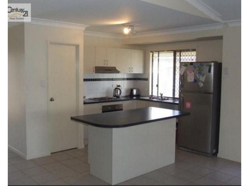 2 Romboli Court, Burdell QLD 4818