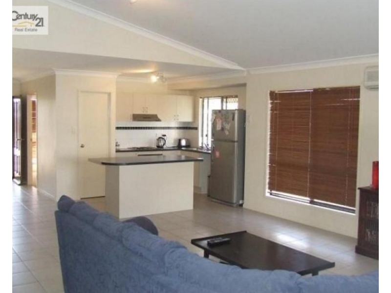 2 Romboli Court, Burdell QLD 4818