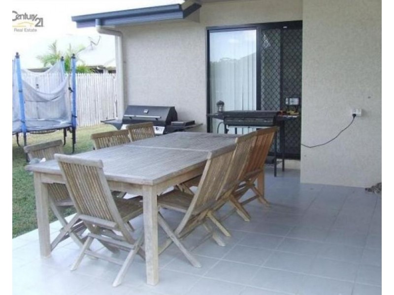 2 Romboli Court, Burdell QLD 4818