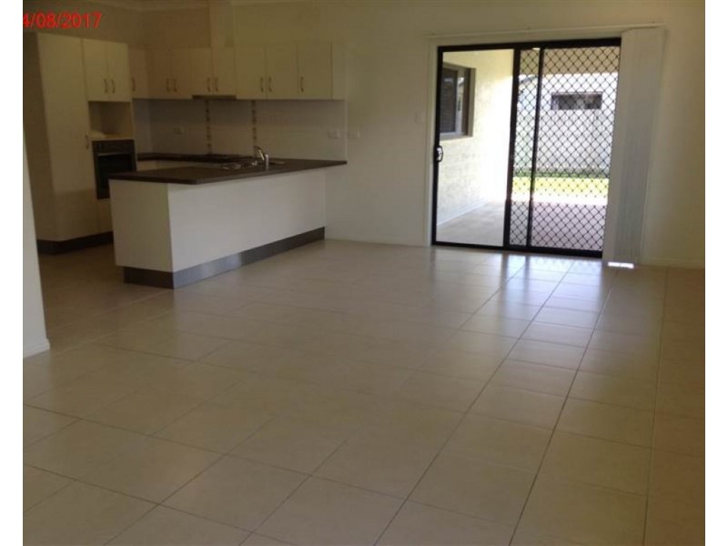 25  Hollanders Crescent, Kelso QLD 4815