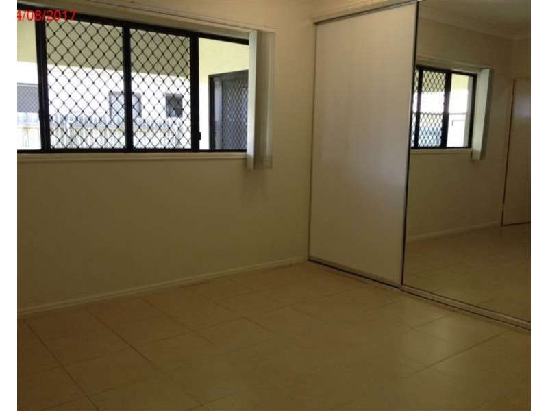 25  Hollanders Crescent, Kelso QLD 4815
