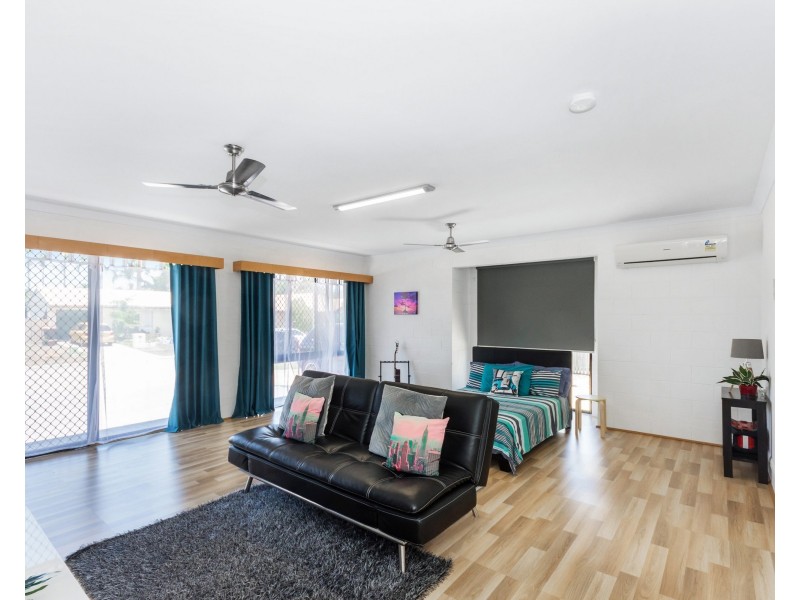 61 Wheeler Circuit, Kirwan QLD 4817