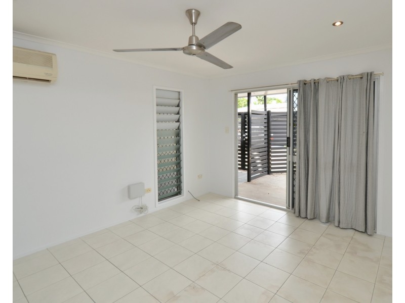 2/17 Crowder Street, Garbutt QLD 4814