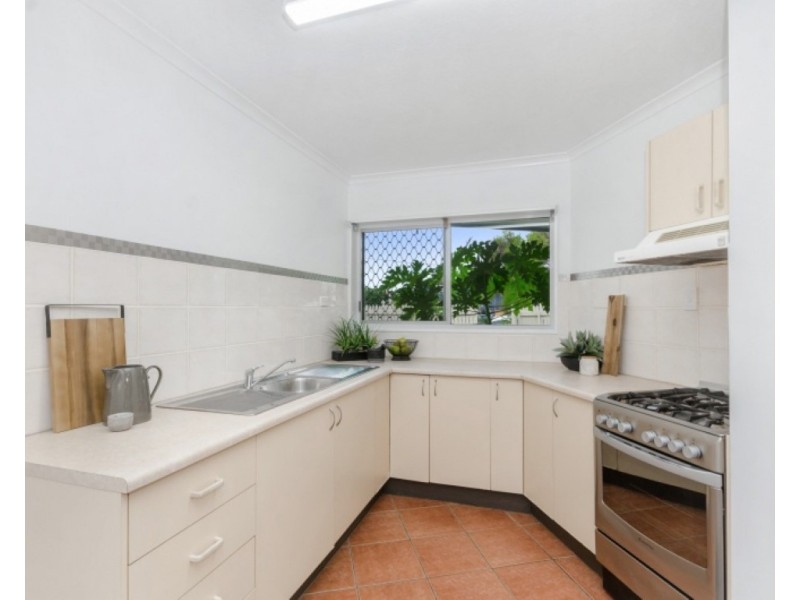 438 Bayswater Road, Mount Louisa QLD 4814