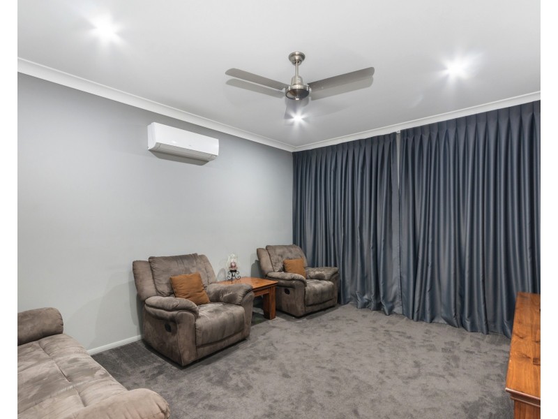 10 Wainscot Street, Shaw QLD 4818