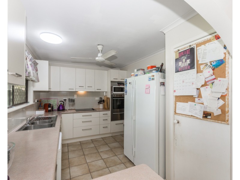 6 Hillview Road, Deeragun QLD 4818