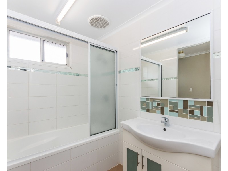 7 Salina Drive, Kelso QLD 4815