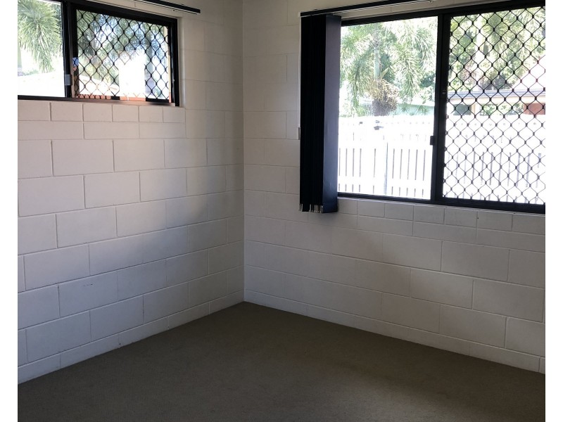 16 Noscov Crescent, Kelso QLD 4815