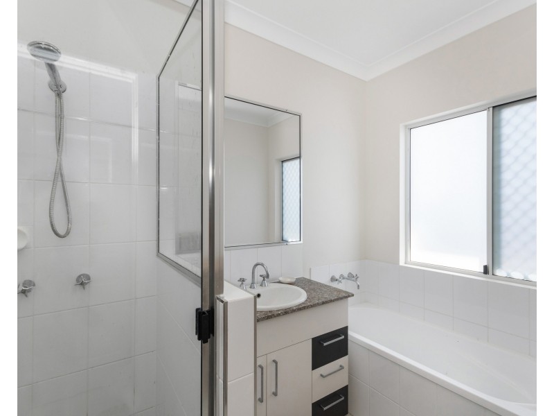 5 Sunburst Street, Mount Low QLD 4818