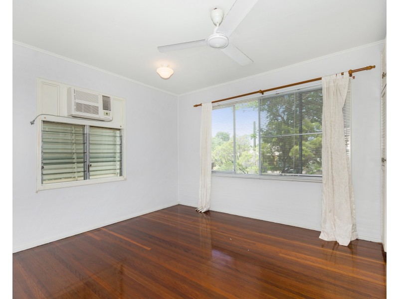 85 Albany Road, Pimlico QLD 4812