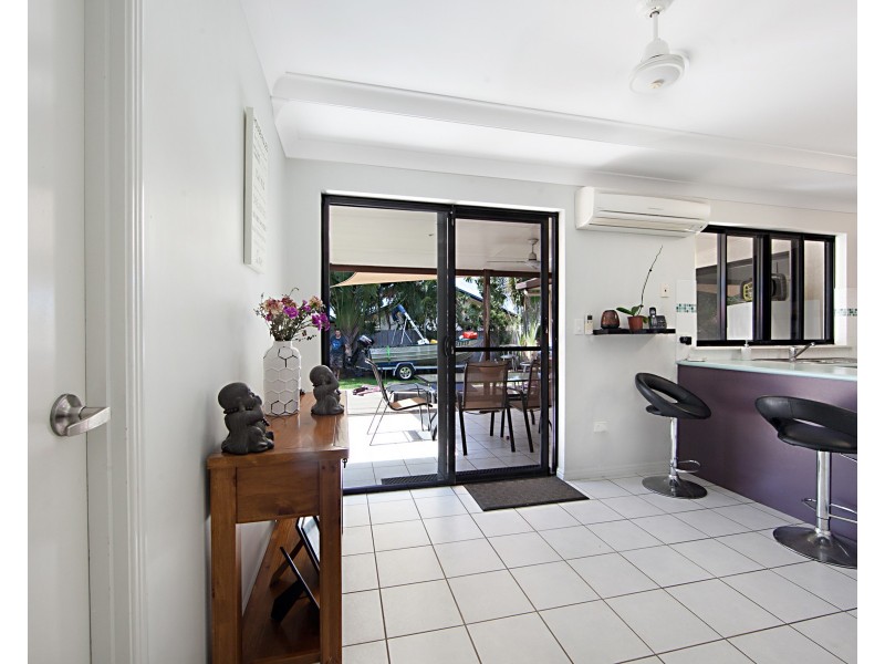 10 Buller Close, Mount Louisa QLD 4814