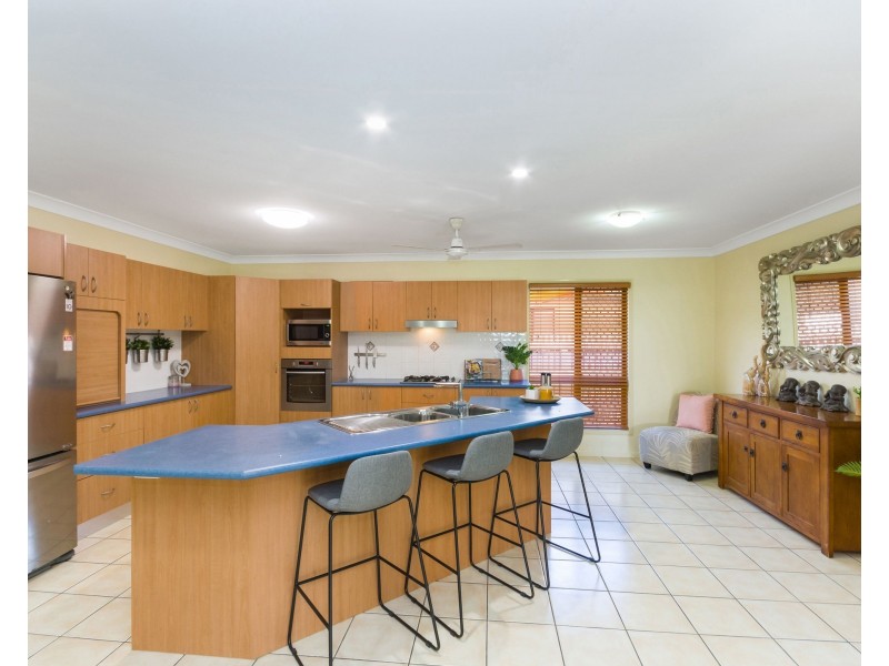 8 Buller Close, Mount Louisa QLD 4814