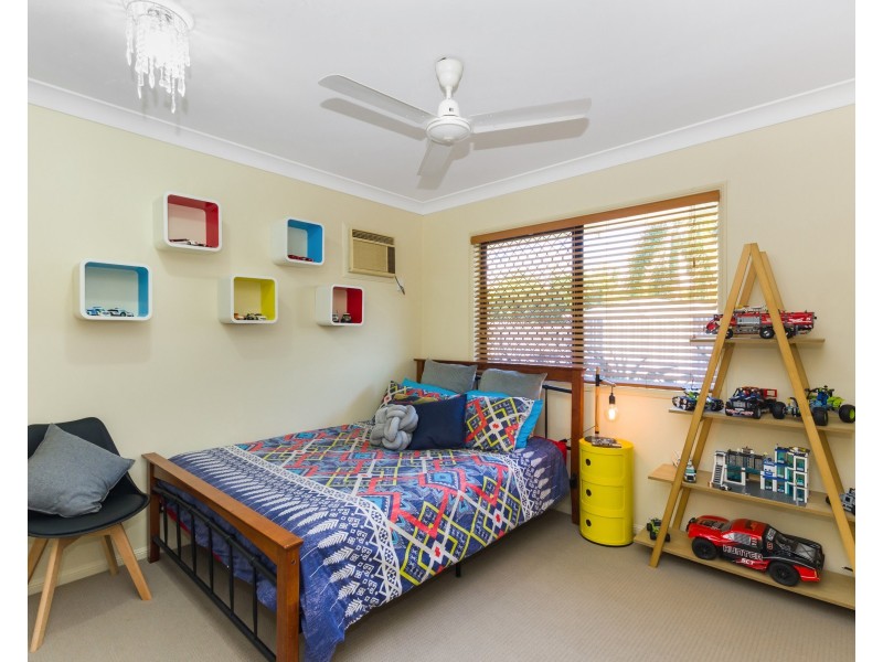 8 Buller Close, Mount Louisa QLD 4814