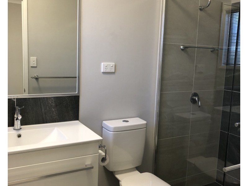 26 Fremont Street, Mount Low QLD 4818