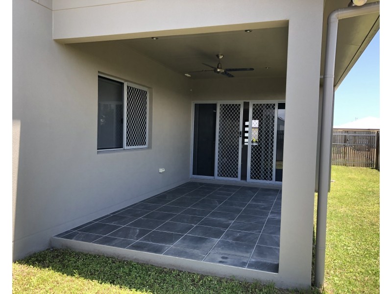 26 Fremont Street, Mount Low QLD 4818