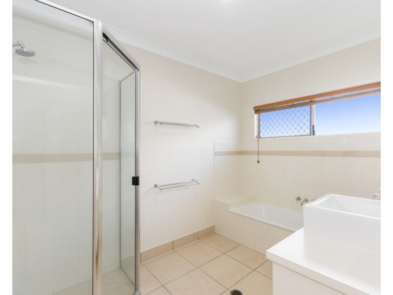 24 Dunlop Street, Kelso QLD 4815