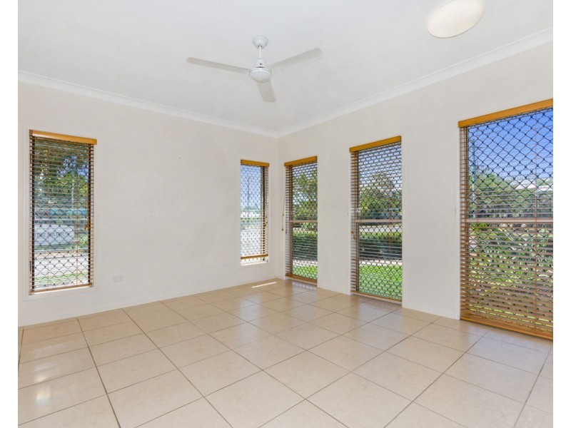 24 Dunlop Street, Kelso QLD 4815