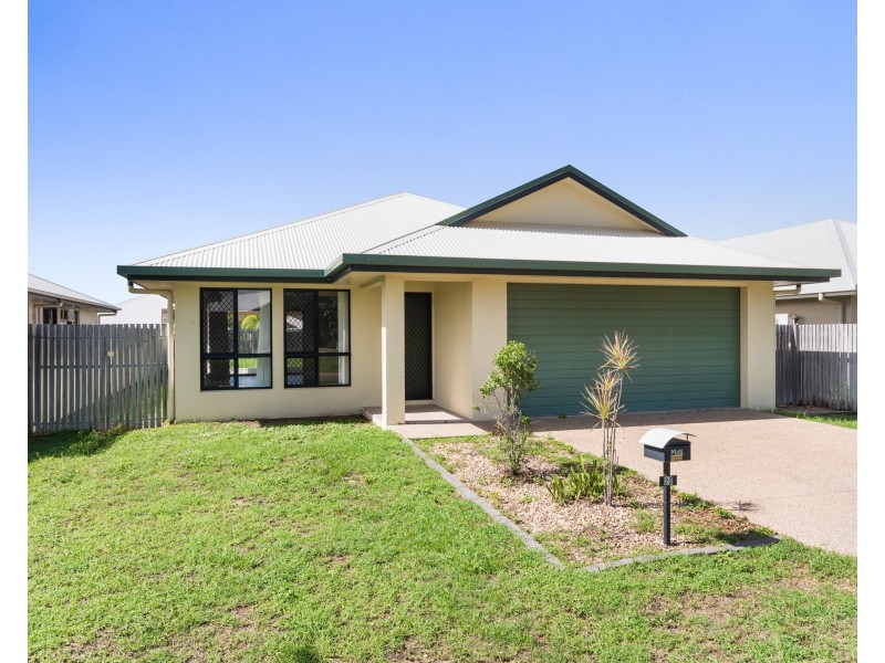 20 Lochern Way, Bushland Beach QLD 4818