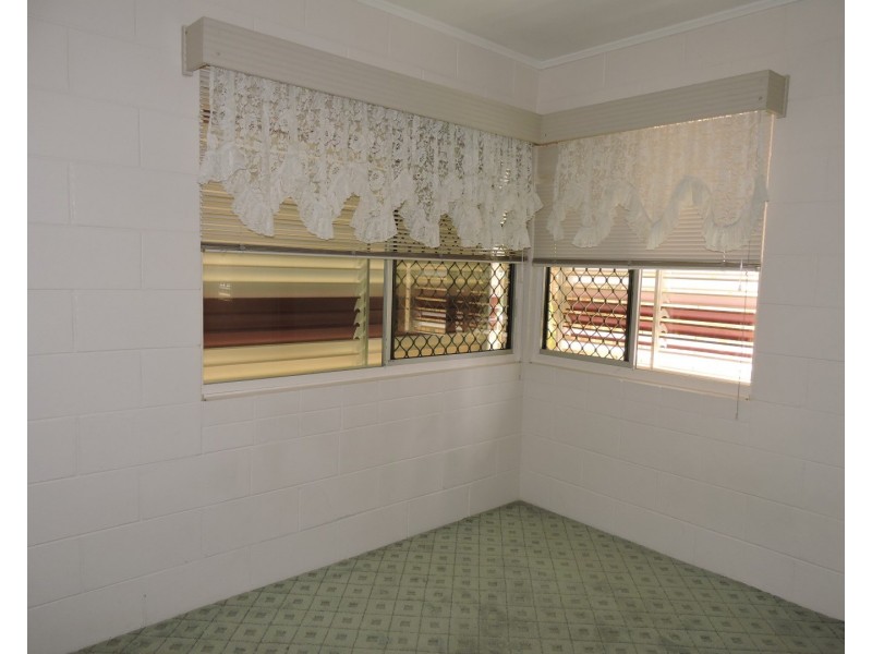 15 Poplar Street, Kirwan QLD 4817
