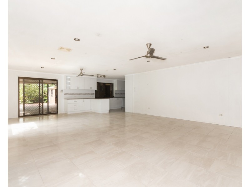 124 Toolakea Beach Road, Bluewater QLD 4818