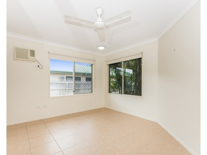 26 Seabrook Circuit, Bushland Beach QLD 4818